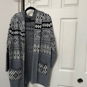 Geometric Patterned Gray Cardigan